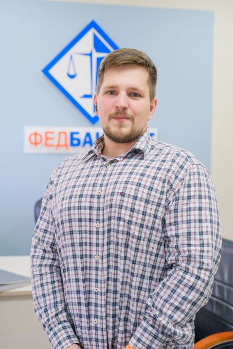 Роман Титов